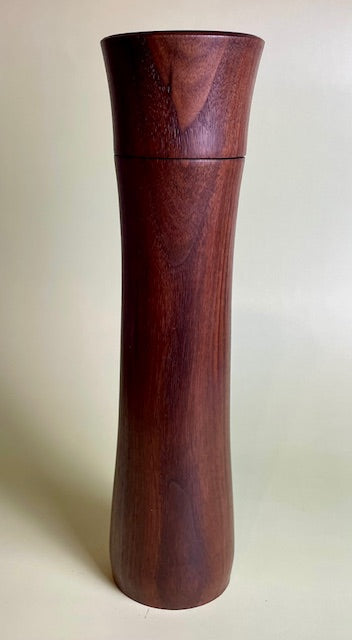 Walnut Pepper Grinder